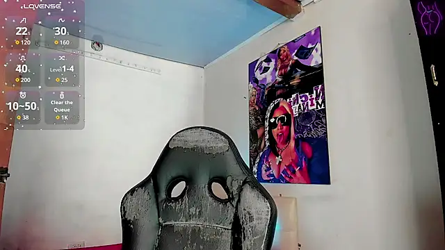 Bigcatalove online show from 12/22/25, 01:41