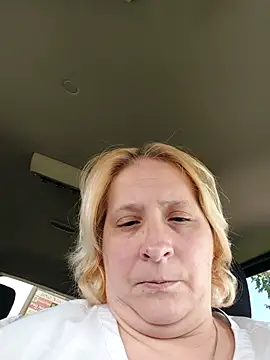 Snapshot of Icedcoffee2024 chatting on 10/23/25, 05:23 Icedcoffee2024 online show from 10/23/25, 05:23