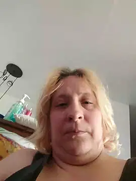 Snapshot of Icedcoffee2024 chatting on 12/01/25, 02:33 Icedcoffee2024 online show from 12/01/25, 02:33