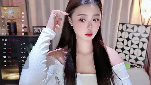 Snapshot of Ubela_7 chatting on 12/19/25, 03:30 Ubela 7 online show from 12/19/25, 03:30