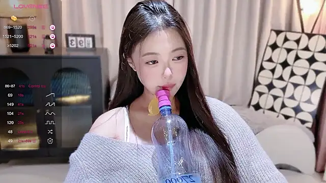 Snapshot of Ubela_7 chatting on 02/22/26, 06:17 Ubela 7 online show from 02/22/26, 06:17