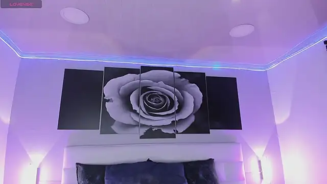 sofi bakerr online show from 11/25/25, 11:43