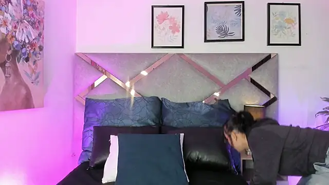 sofi bakerr online show from 05/07/26, 11:37