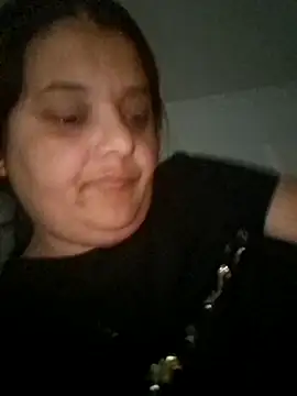 Snapshot of sarahhh1987 chatting on 11/02/25, 06:43 sarahhh1987 online show from 11/02/25, 06:43