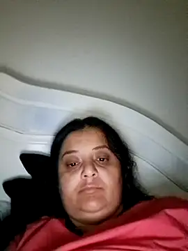 Snapshot of sarahhh1987 chatting on 11/19/25, 06:30 sarahhh1987 online show from 11/19/25, 06:30