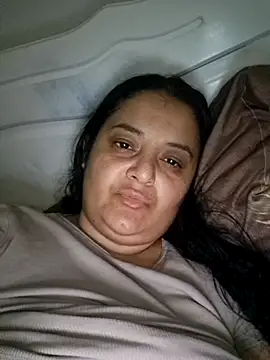 Snapshot of sarahhh1987 chatting on 11/21/25, 09:46 sarahhh1987 online show from 11/21/25, 09:46