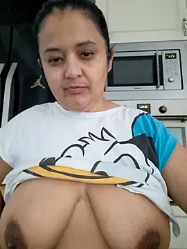 Snapshot of sarahhh1987 chatting on 11/25/25, 07:19 sarahhh1987 online show from 11/25/25, 07:19