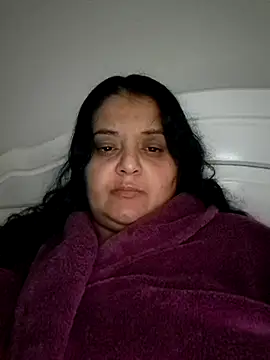 Snapshot of sarahhh1987 chatting on 12/15/25, 05:28 sarahhh1987 online show from 12/15/25, 05:28