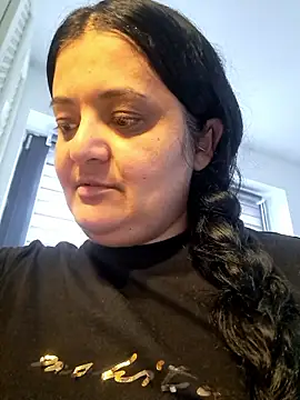 Snapshot of sarahhh1987 chatting on 01/11/26, 10:20 sarahhh1987 online show from 01/11/26, 10:20