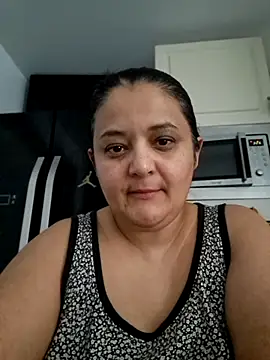 Snapshot of sarahhh1987 chatting on 02/07/26, 07:23 sarahhh1987 online show from 02/07/26, 07:23