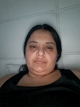 Snapshot of sarahhh1987 chatting on 02/14/26, 03:20 sarahhh1987 online show from 02/14/26, 03:20