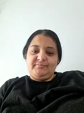 Snapshot of sarahhh1987 chatting on 02/20/26, 07:43 sarahhh1987 online show from 02/20/26, 07:43