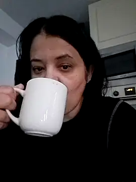 Snapshot of sarahhh1987 chatting on 02/27/26, 06:24 sarahhh1987 online show from 02/27/26, 06:24