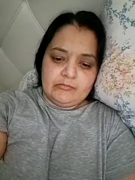 Snapshot of sarahhh1987 chatting on 03/07/26, 09:01 sarahhh1987 online show from 03/07/26, 09:01