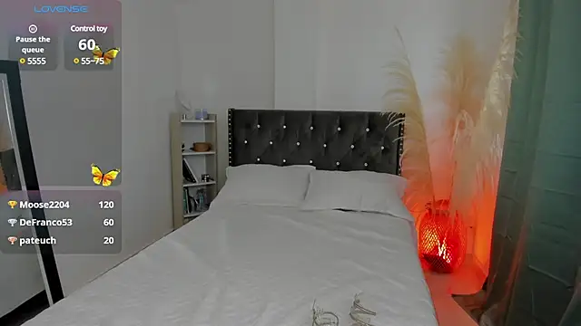 AnntoniaWood online show from 01/15/25, 05:58