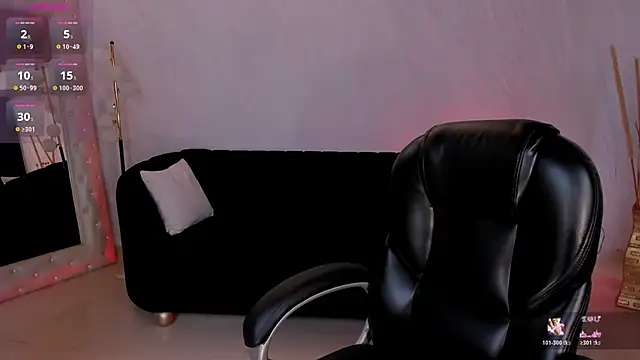 HannaConnor  online show from 05/13/26, 08:06