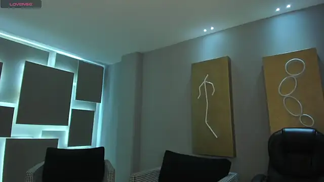 AliceHarper  online show from 11/28/25, 07:16