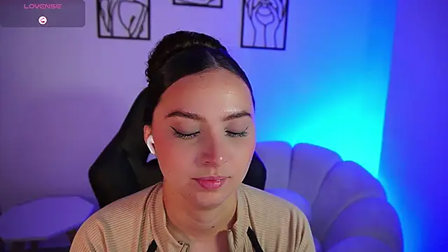 AliceHarper  online show from 06/23/26, 12:41
