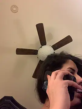 Snapshot of holyeroticss chatting on 01/11/26, 12:48 holyeroticss online show from 01/11/26, 12:48