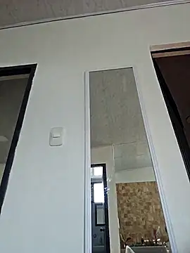 Snapshot of mmmVirginia chatting on 12/18/25, 03:40 mmmVirginia online show from 12/18/25, 03:40