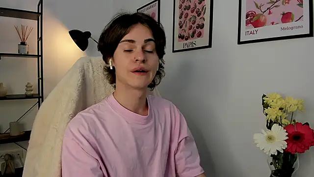 Snapshot of little_femb0y chatting on 03/10/26, 11:48 little femb0y online show from 03/10/26, 11:48