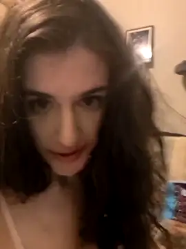 Snapshot of rileyyb_ chatting on 02/19/26, 07:21 rileyyb online show from 02/19/26, 07:21