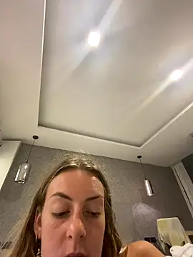 Snapshot of jungleangel chatting on 11/18/25, 05:39 jungleangel online show from 11/18/25, 05:39