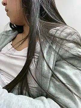 Salome golvert online show from 02/26/25, 12:38