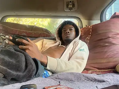 SlimeCrownzOut5 online show from 10/09/25, 01:53