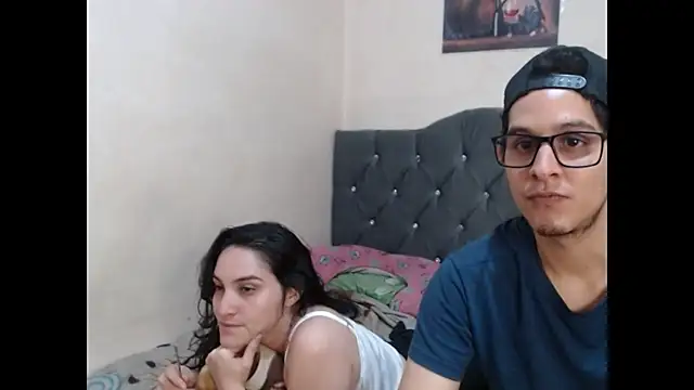 blackwolf whitebee online show from 12/08/24, 04:25