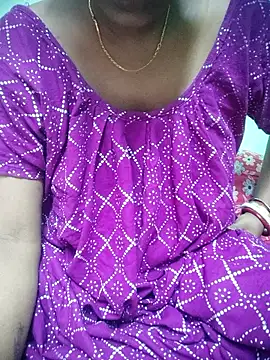 Bengoli--bhabhi online show from 10/22/25, 01:33