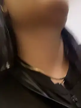 IrisBaker online show from 12/28/24, 06:50