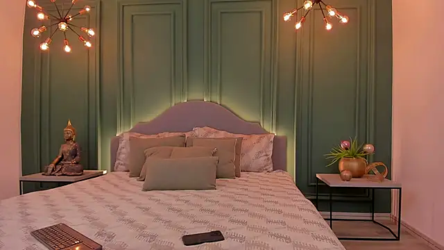 IrisBaker online show from 01/03/25, 05:20