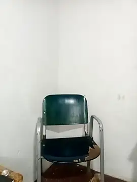 Snapshot of Mrdetonador chatting on 10/28/25, 05:11 Mrdetonador online show from 10/28/25, 05:11