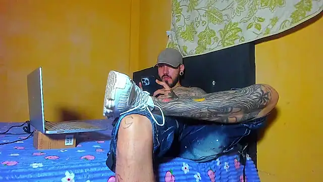 smoker445 online show from 05/20/26, 05:13
