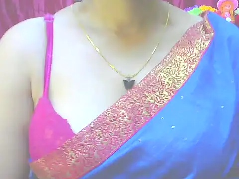 Snapshot of ishmita99 chatting on 12/22/24, 12:49 ishmita99 online show from 12/22/24, 12:49