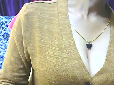 Snapshot of ishmita99 chatting on 01/18/26, 07:01 ishmita99 online show from 01/18/26, 07:01