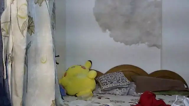 Snapshot of lola-__ chatting on 03/14/26, 02:11 lola- online show from 03/14/26, 02:11