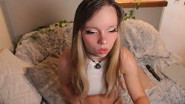 Ayra Lust online show from 04/27/26, 07:12