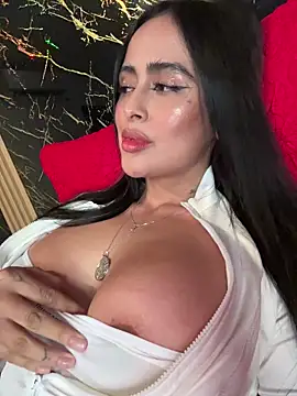 Snapshot of Alexandra_duque chatting on 01/06/26, 08:23 Alexandra duque online show from 01/06/26, 08:23