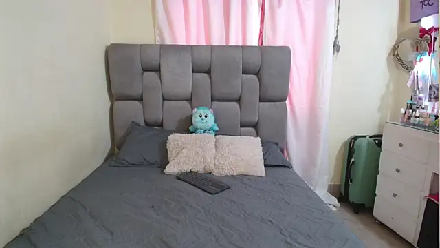 emilyaboott online show from 02/07/25, 09:58