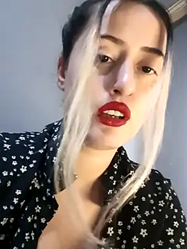 Snapshot of afrodizyak chatting on 03/01/25, 01:07 afrodizyak online show from 03/01/25, 01:07