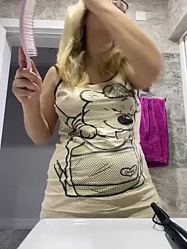 Snapshot of afrodizyak chatting on 01/06/26, 09:24 afrodizyak online show from 01/06/26, 09:24