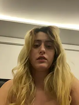 Snapshot of afrodizyak chatting on 02/20/26, 12:40 afrodizyak online show from 02/20/26, 12:40