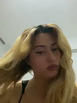 Snapshot of afrodizyak chatting on 02/21/26, 08:32 afrodizyak online show from 02/21/26, 08:32