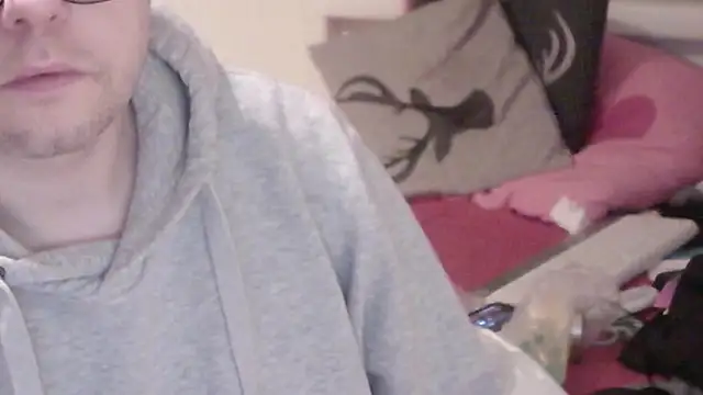 Snapshot of larsgessner30 chatting on 02/08/26, 10:57 larsgessner30 online show from 02/08/26, 10:57