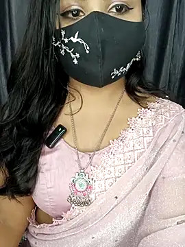 Snapshot of Tanvi-patil chatting on 04/25/26, 04:26 Tanvi-patil online show from 04/25/26, 04:26