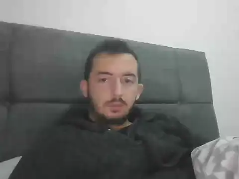 laynufff online show from 12/05/25, 05:42