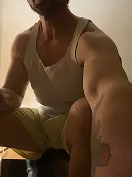 Snapshot of FumesClouds chatting on 02/07/26, 09:13 FumesClouds online show from 02/07/26, 09:13