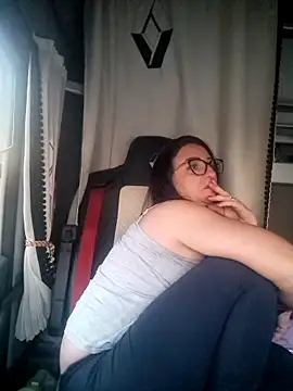 Snapshot of cuplubijoanna chatting on 03/08/25, 05:43 cuplubijoanna online show from 03/08/25, 05:43
